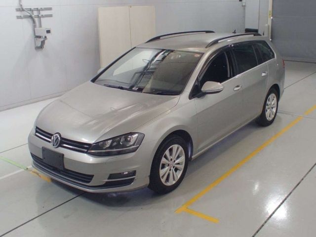 90034 Volkswagen Golf variant AUCJZ 2015 г. (CAA Chubu)